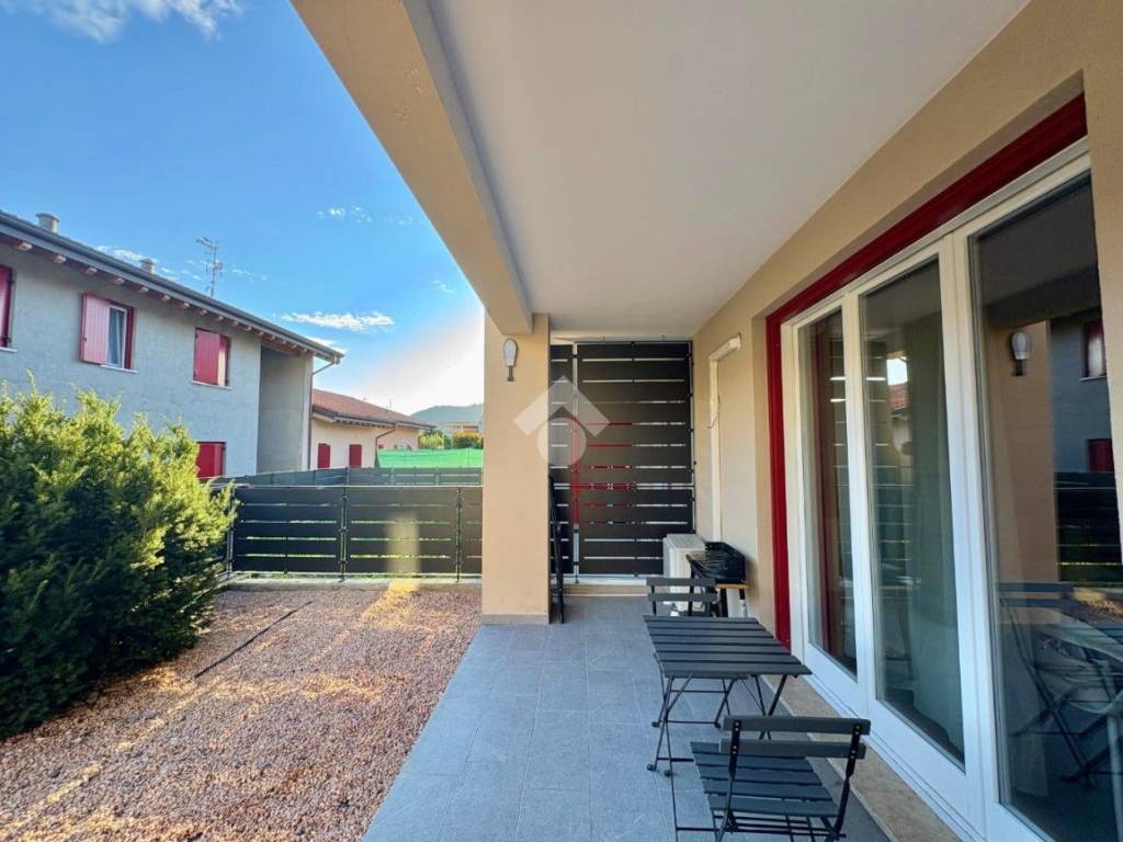 appartamento in vendita a Corte Franca in zona Colombaro