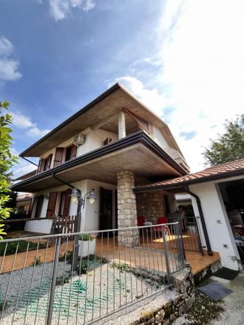 casa indipendente in vendita a Corte Franca