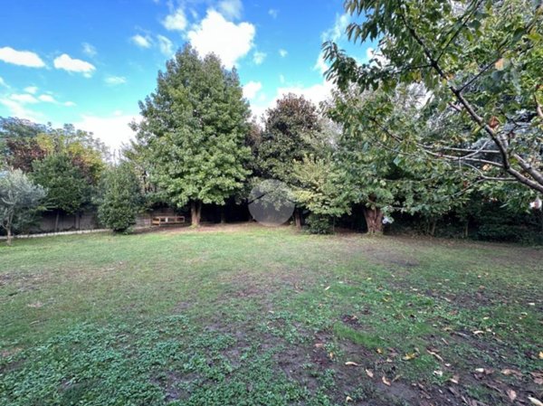 appartamento in vendita a Corte Franca in zona Colombaro
