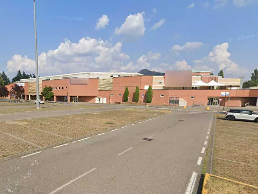 negozio in vendita a Corte Franca in zona Timoline