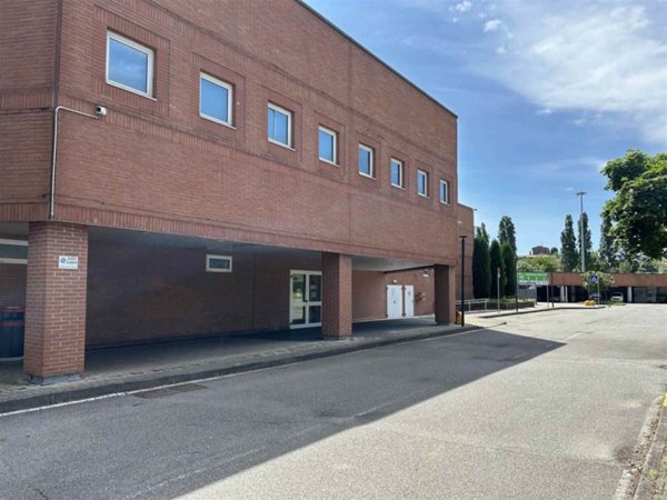 negozio in vendita a Corte Franca