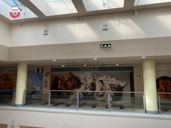 locale commerciale in vendita a Corte Franca