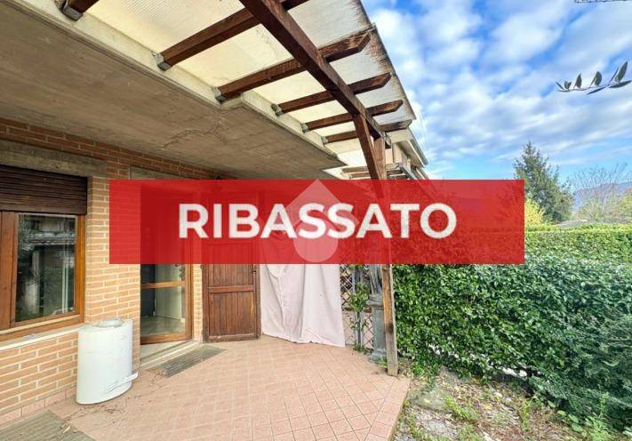 casa indipendente in vendita a Corte Franca