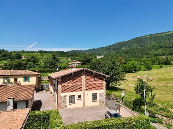 appartamento in vendita a Corte Franca