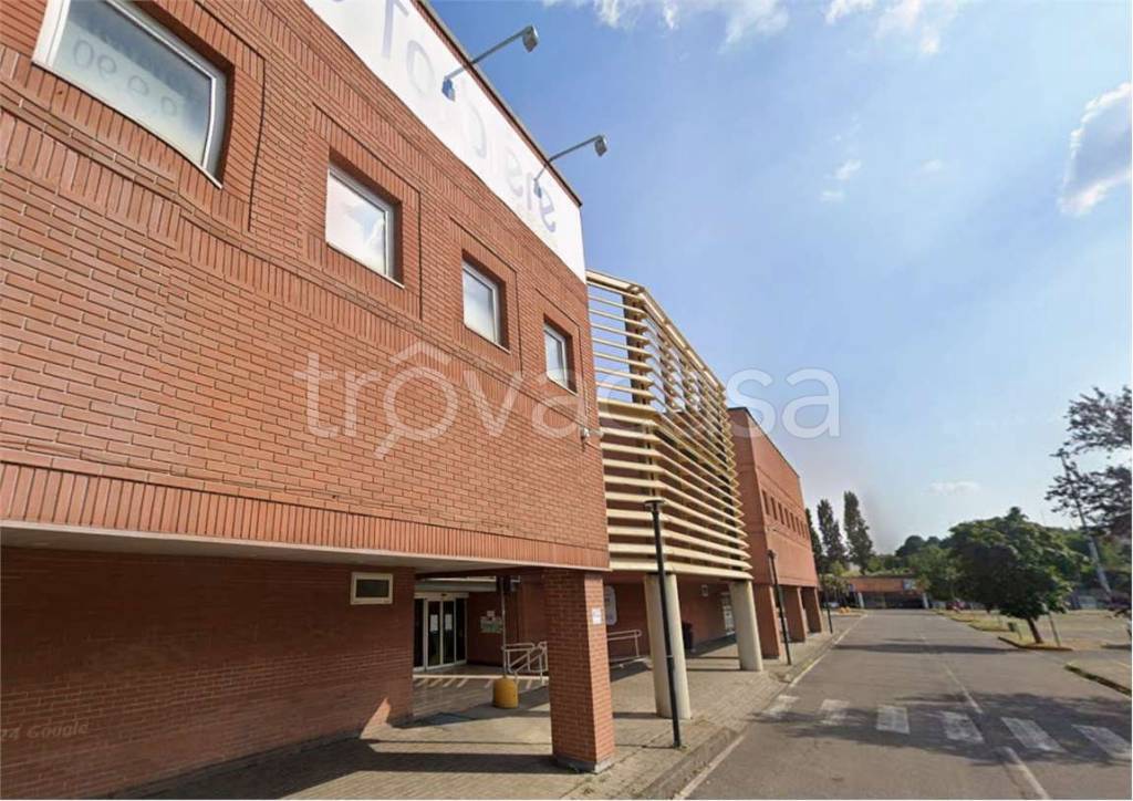 negozio in vendita a Corte Franca