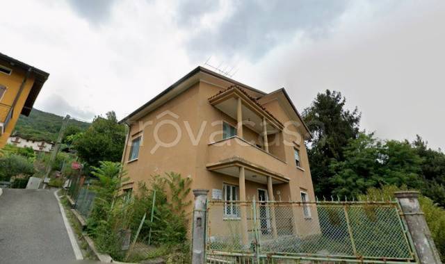 casa indipendente in vendita a Corte Franca in zona Colombaro