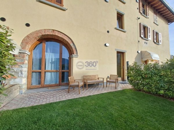 appartamento in vendita a Corte Franca in zona Timoline