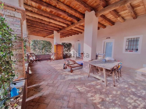 appartamento in vendita a Corte Franca in zona Colombaro