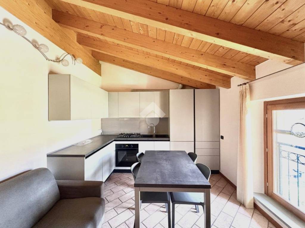 appartamento in vendita a Corte Franca in zona Timoline