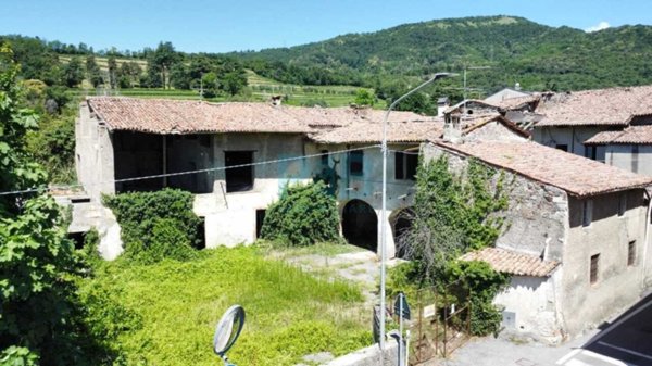 appartamento in vendita a Corte Franca in zona Nigoline Bonomelli