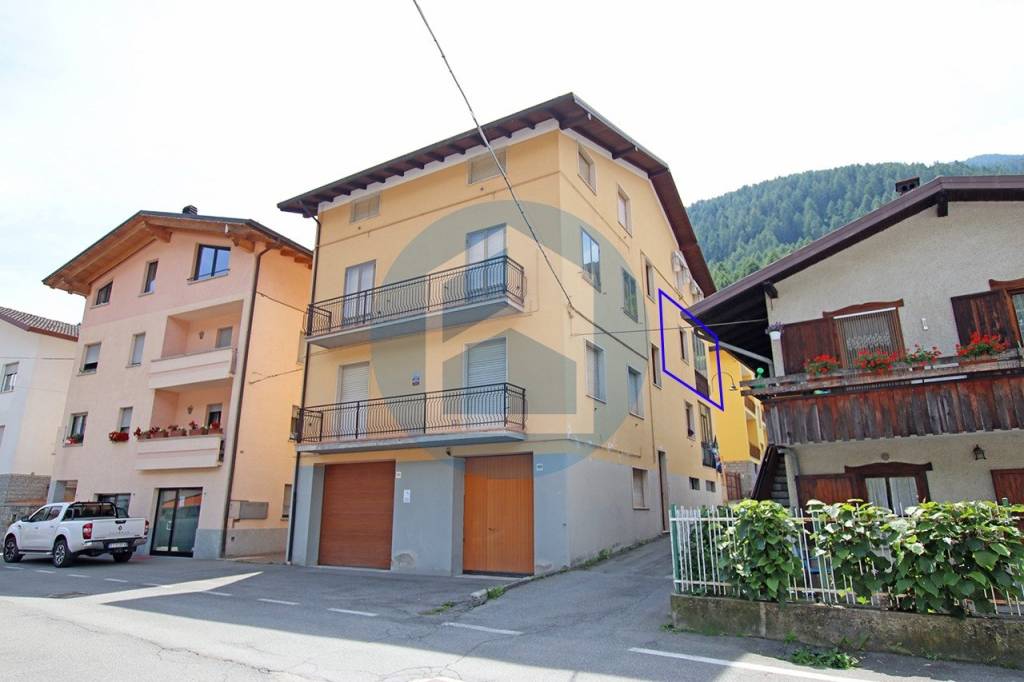 appartamento in vendita a Corteno Golgi in zona Santicolo