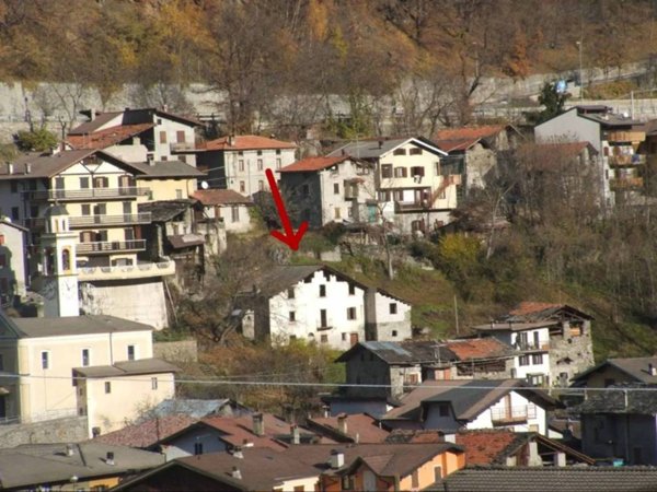 casa indipendente in vendita a Corteno Golgi in zona Lombro