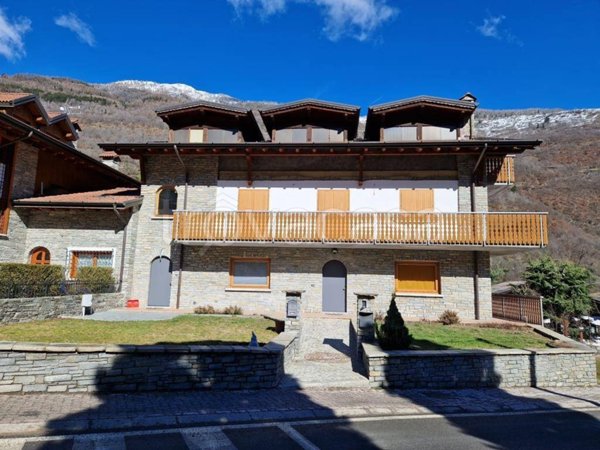 casa indipendente in vendita a Corteno Golgi