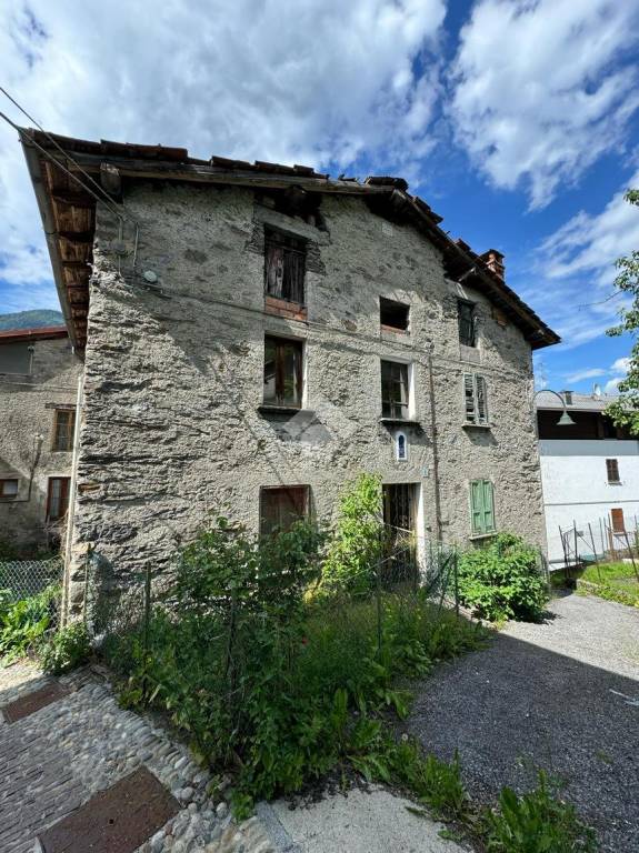 casa indipendente in vendita a Corteno Golgi in zona Santicolo