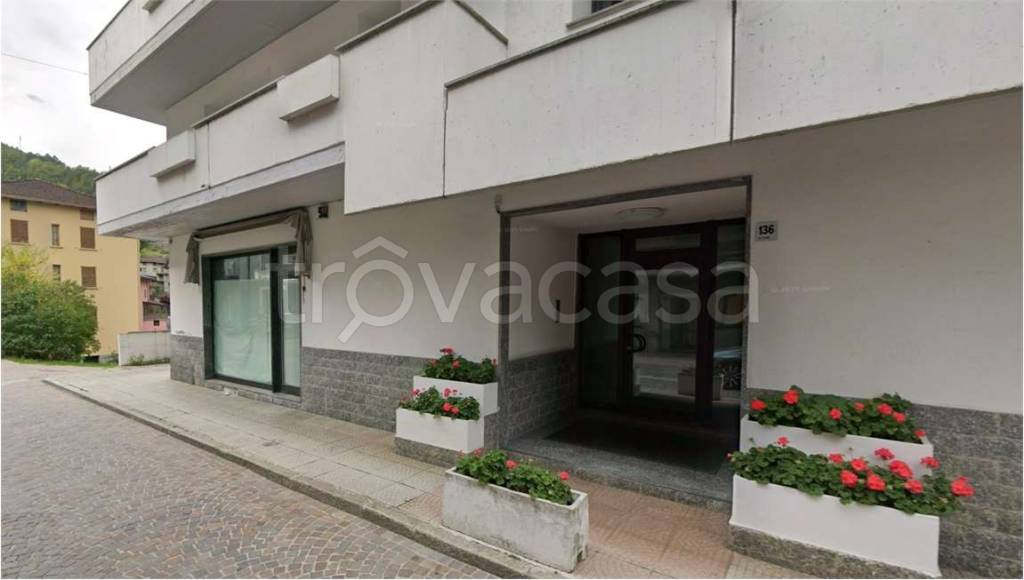 negozio in vendita a Corteno Golgi