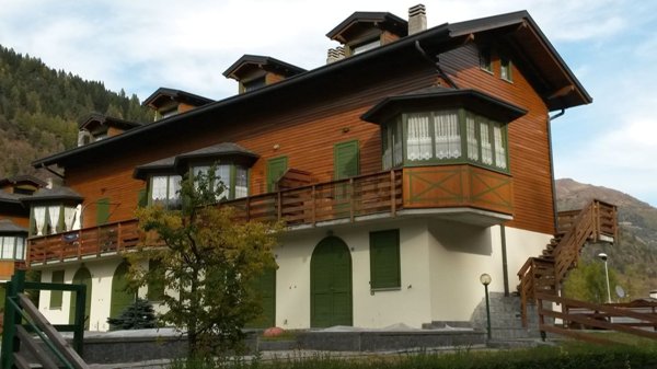 appartamento in vendita a Corteno Golgi in zona San Pietro