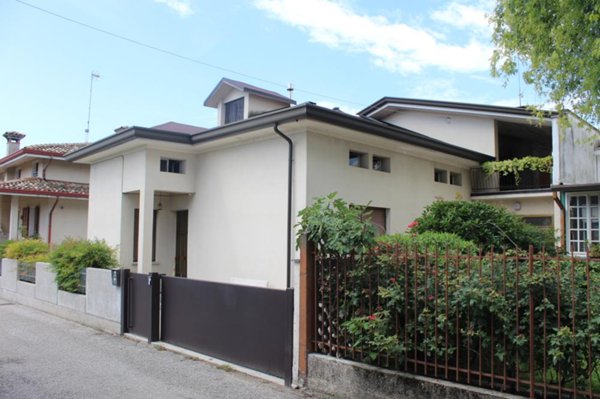 casa indipendente in vendita a Corteno Golgi in zona Sant'Antonio