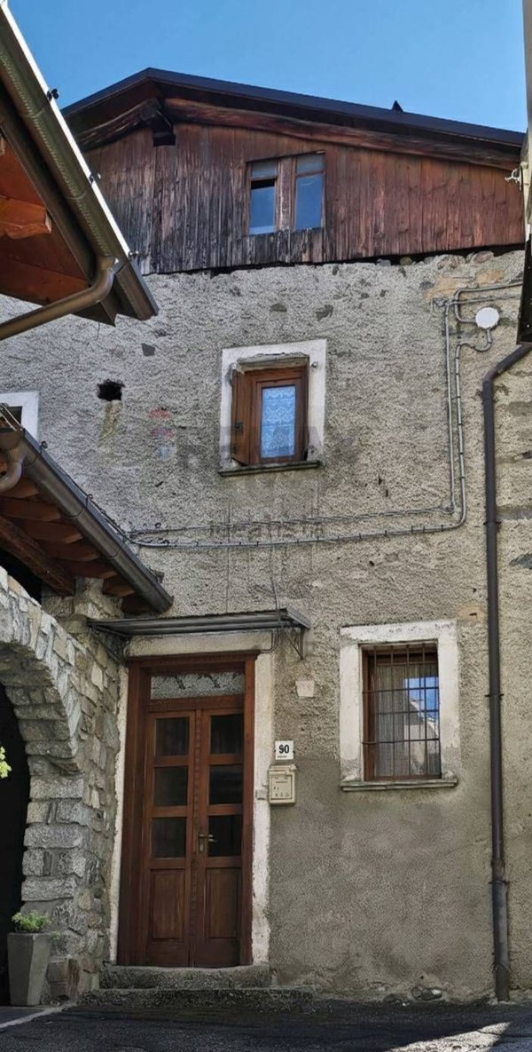 casa indipendente in vendita a Corteno Golgi in zona Santicolo