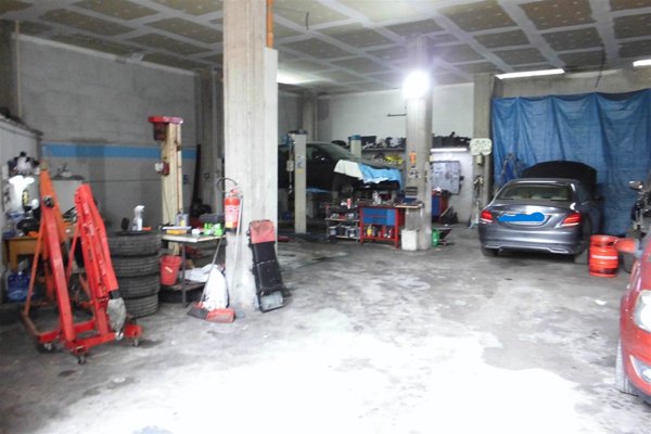 locale di sgombero in vendita a Corteno Golgi in zona Sant'Antonio