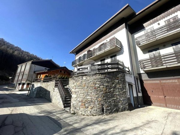 appartamento in vendita a Corteno Golgi in zona San Pietro