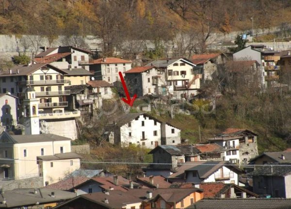 casa indipendente in vendita a Corteno Golgi in zona Lombro