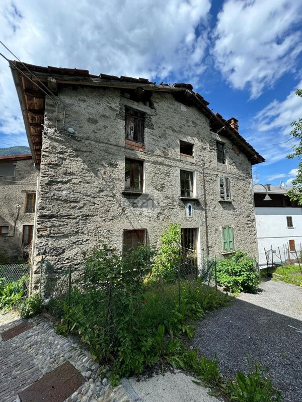 casa indipendente in vendita a Corteno Golgi in zona Santicolo