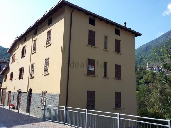 casa indipendente in vendita a Corteno Golgi