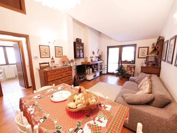 appartamento in vendita a Corteno Golgi in zona Galleno