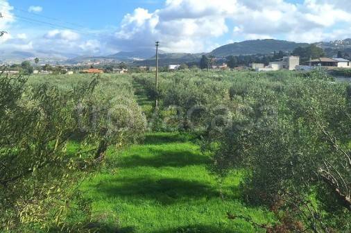 terreno edificabile in vendita a Corzano in zona Bargnano