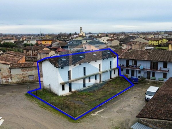 intera palazzina in vendita a Corzano