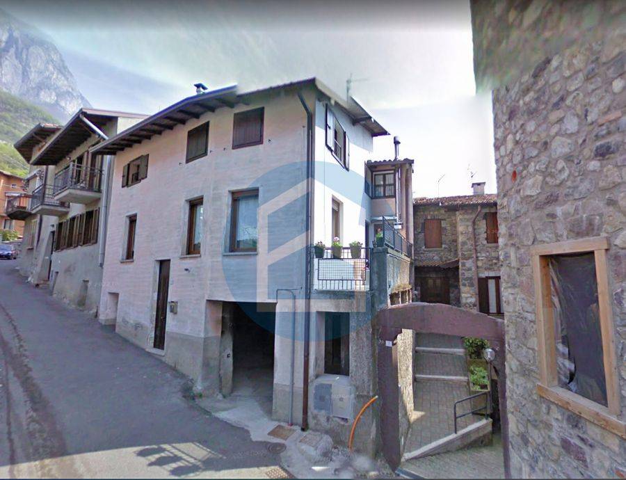 appartamento in vendita a Darfo Boario Terme in zona Gorzone
