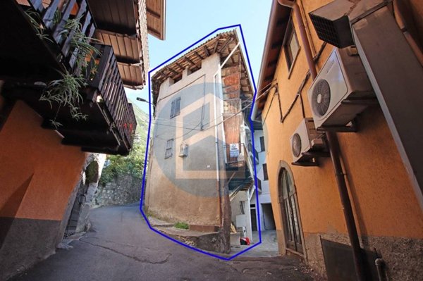 casa indipendente in vendita a Darfo Boario Terme in zona Boario Terme