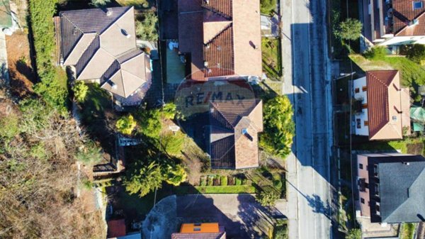 casa indipendente in vendita a Darfo Boario Terme in zona Angone