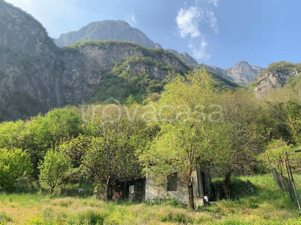 terreno agricolo in vendita a Darfo Boario Terme in zona Erbanno