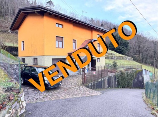 casa indipendente in vendita a Darfo Boario Terme in zona Fucine