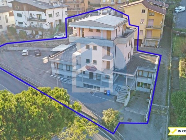 intera palazzina in vendita a Darfo Boario Terme in zona Boario Terme