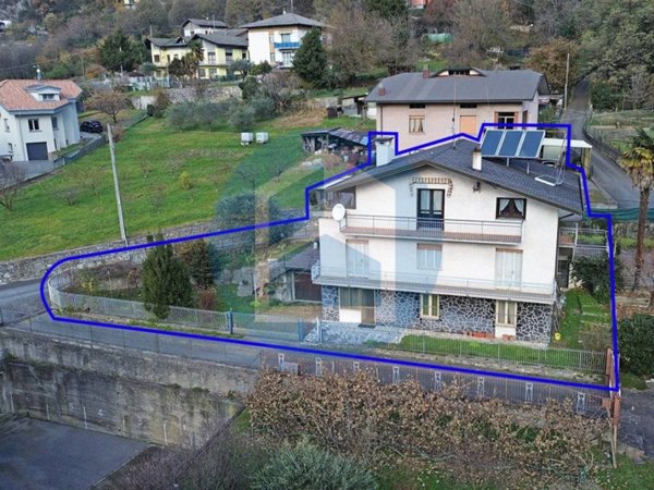casa indipendente in vendita a Darfo Boario Terme in zona Gorzone