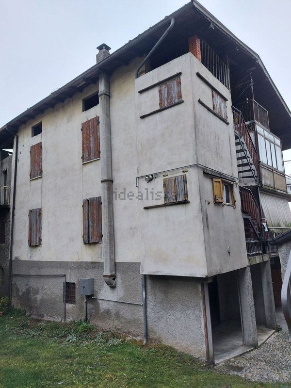 appartamento in vendita a Darfo Boario Terme in zona Fucine