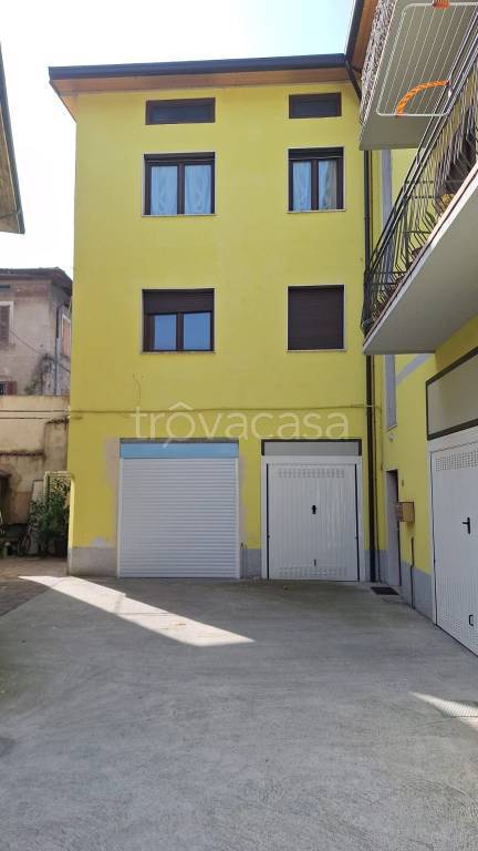 appartamento in vendita a Darfo Boario Terme in zona Boario Terme