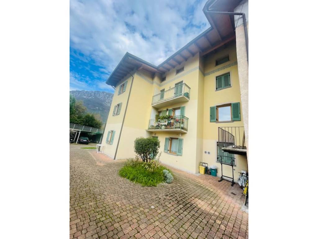 appartamento in vendita a Darfo Boario Terme in zona Boario Terme
