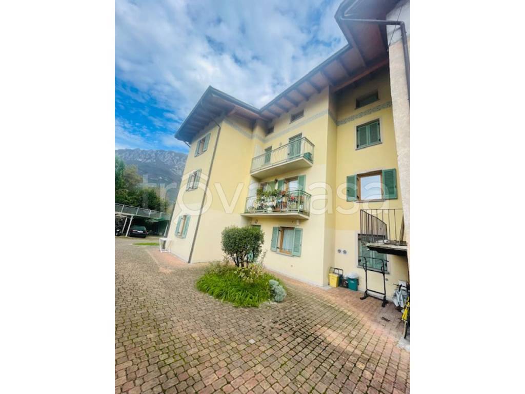 appartamento in vendita a Darfo Boario Terme in zona Boario Terme