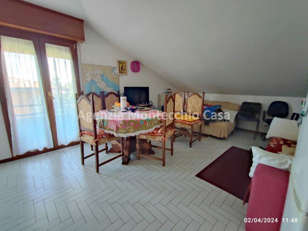 appartamento in vendita a Darfo Boario Terme in zona Montecchio