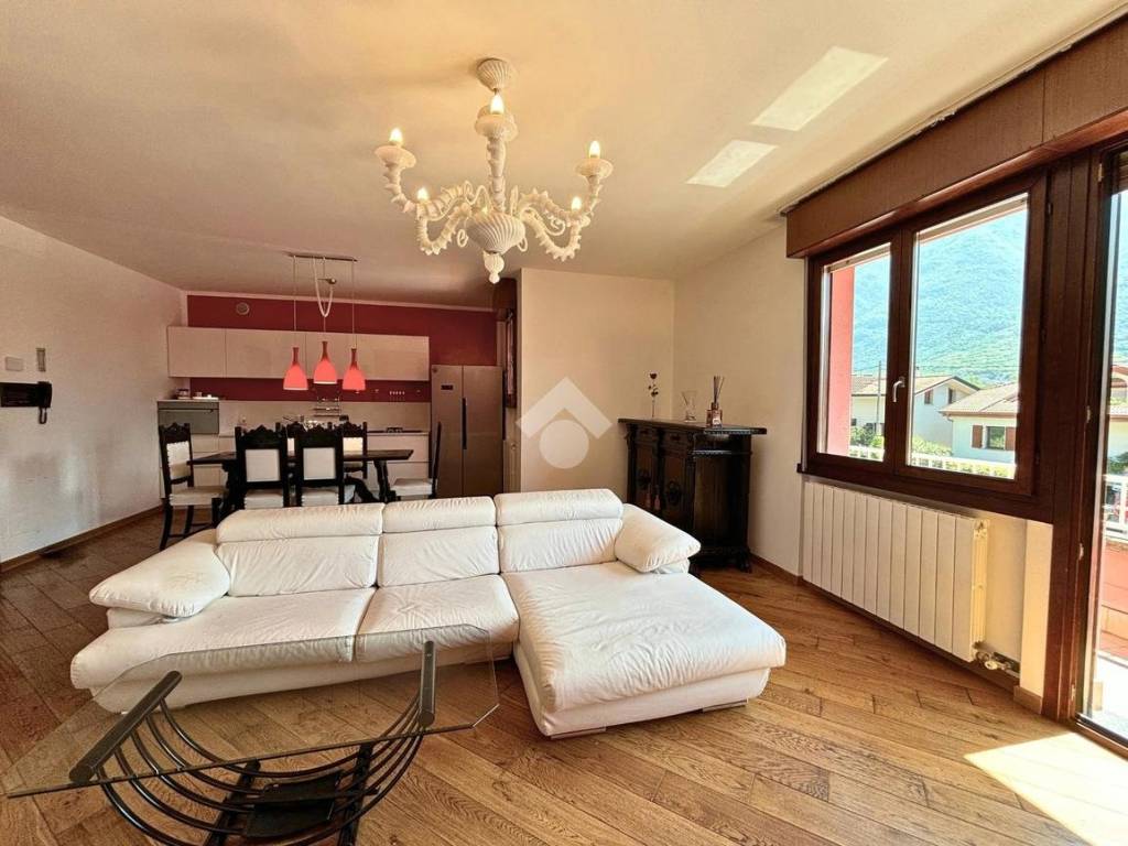 appartamento in vendita a Darfo Boario Terme in zona Corna