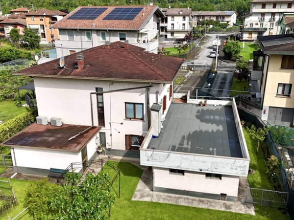 casa indipendente in vendita a Darfo Boario Terme
