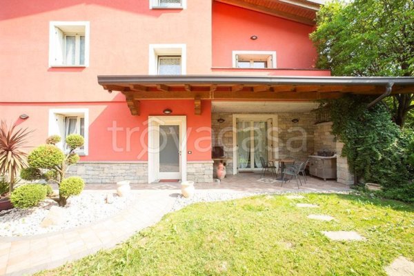 casa indipendente in vendita a Darfo Boario Terme in zona Boario Terme