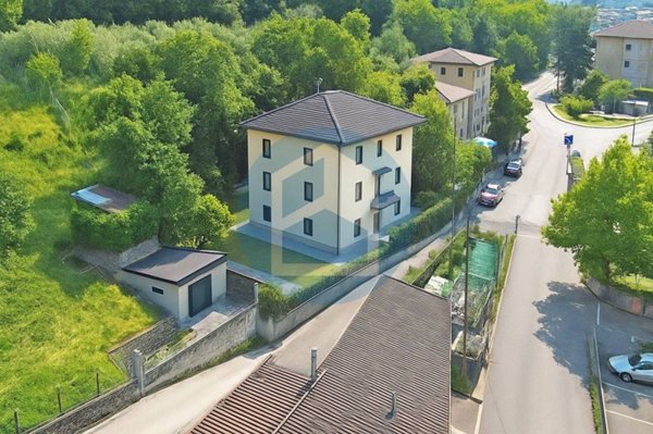casa indipendente in vendita a Darfo Boario Terme in zona Boario Terme