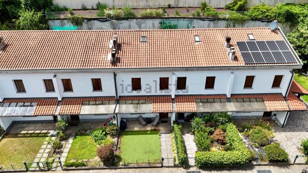 casa indipendente in vendita a Darfo Boario Terme in zona Boario Terme