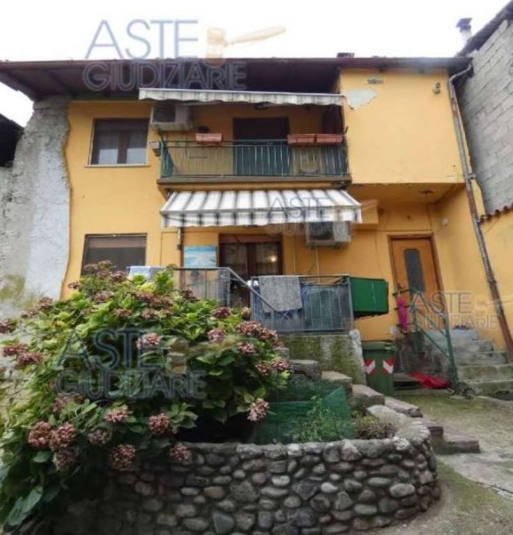 casa indipendente in vendita a Darfo Boario Terme in zona Boario Terme