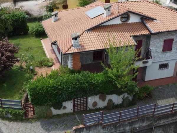 appartamento in vendita a Darfo Boario Terme in zona Gorzone