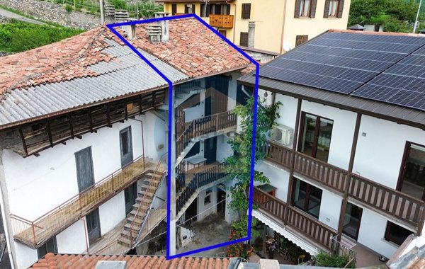 casa indipendente in vendita a Darfo Boario Terme in zona Angone